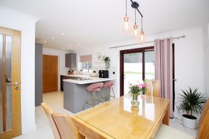 Kitchen/Diner- click for photo gallery